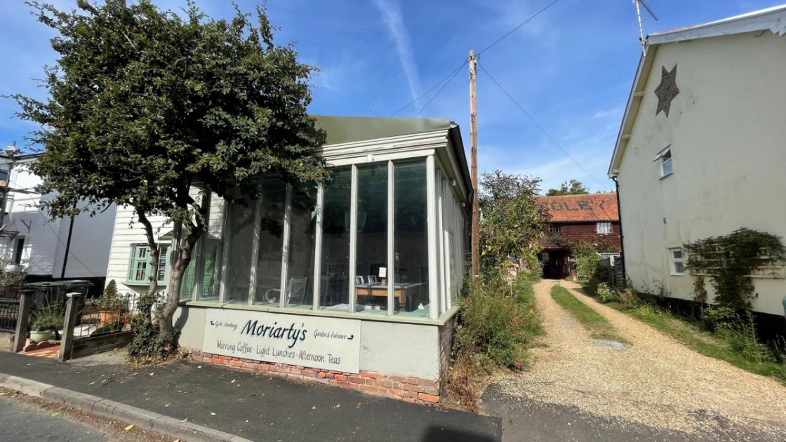 Suffolk village café set to go under the hammer with new guide price 